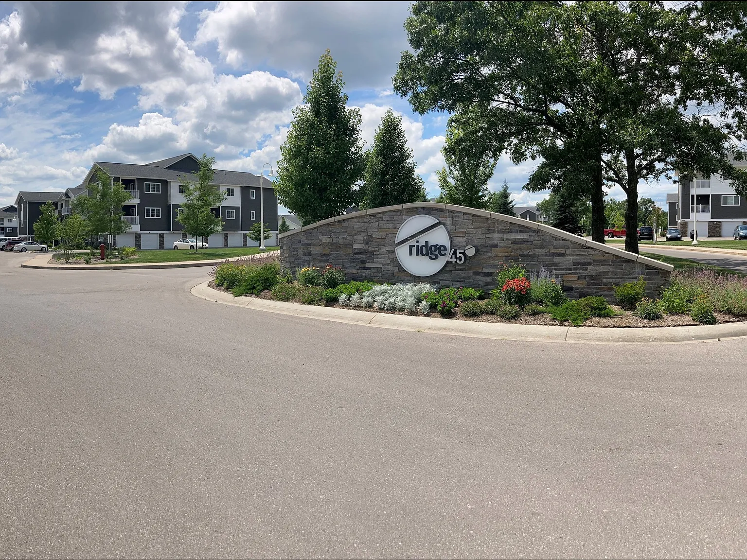 Ridge45 Apartments — Photo 2