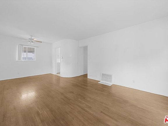 4th image of 10945 National Blvd