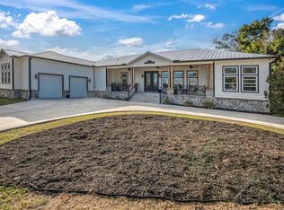 1605 Center Rd, Terra Ceia, FL 34250