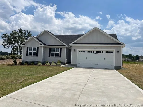 15 Jones Creek Ln, Lillington, NC 27546