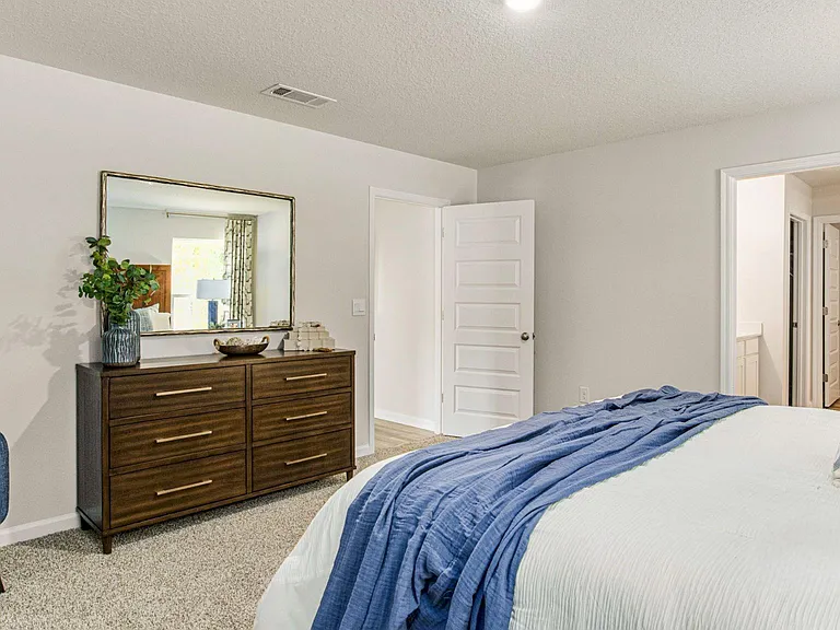 1041 Hayward Loop — Photo 7