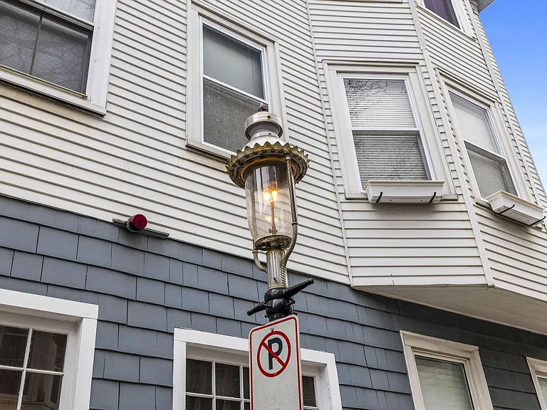25 Pleasant St #3 — Photo 21