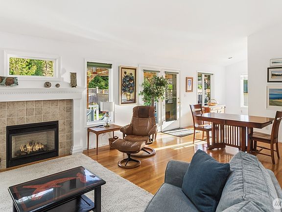 4th image of 131 Huckleberry Place
