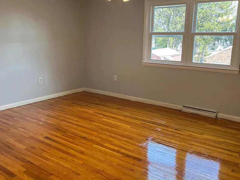 30 Loucks St #2 — Photo 4