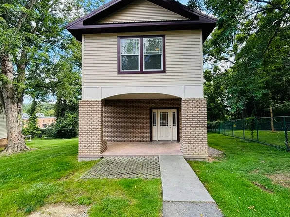 625 Green St, Blacksburg, VA 24060