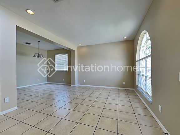4th image of 3536 Beneraid St