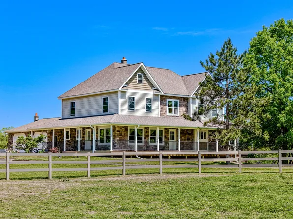 7300 W Kinsel Hwy, Vermontville, MI 49096