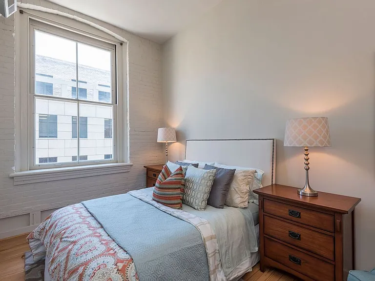 1200 Walnut St — Photo 11