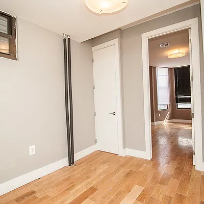 Rented by Nooklyn NYC LLC | media 26