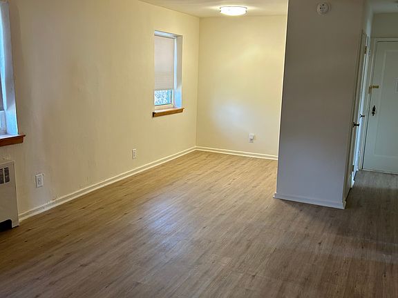 2nd image of 130 Arlo Rd APT 1B