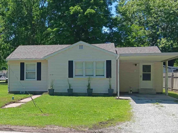 219 S 6th St, Clinton, MO 64735