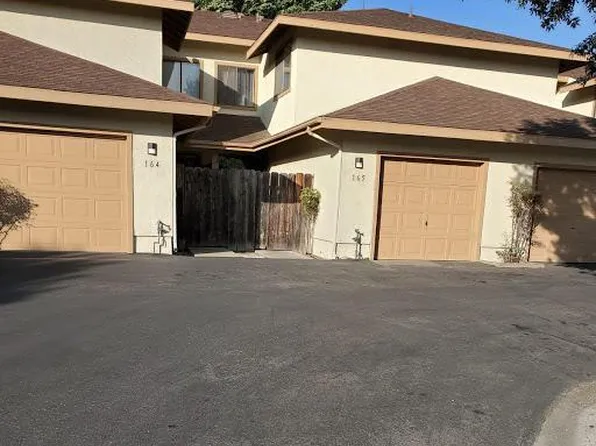 165 Village Circle Dr, Lompoc, CA 93436