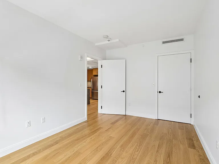 Gardner Street — Photo 10