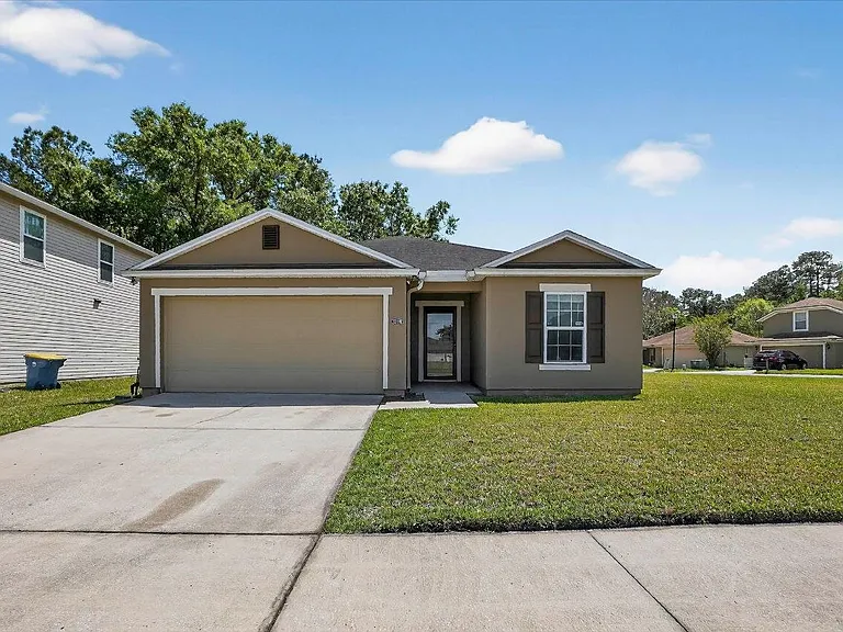 12190 Alexandra Dr — Photo 1