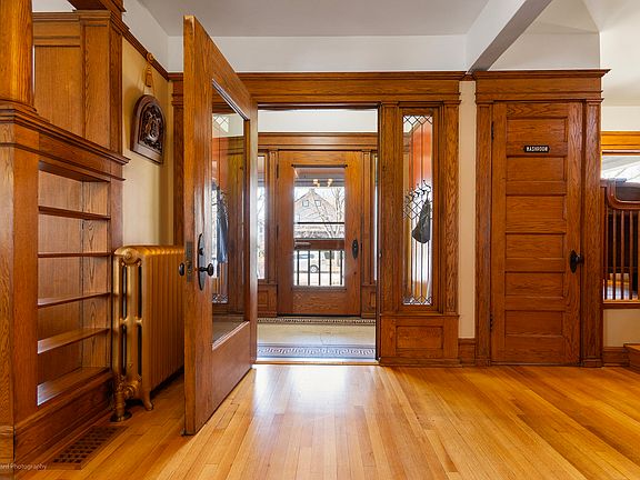 5th image of 1011 Maple Ave