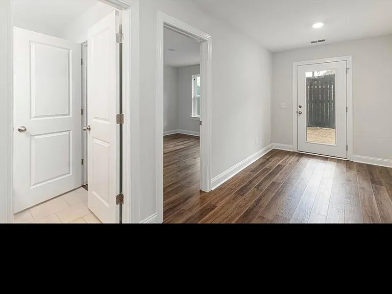 1244 Tice Ln — Photo 5