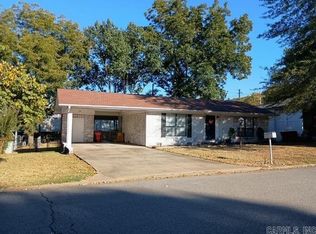 106 Wilson St, Morrilton, AR 72110