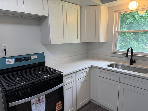 2nd image of 77 N Starr Ave Floor 1