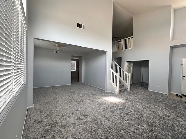 4 bed, 2.5 bath, 2300 sqft, $3,500 — Photo 4