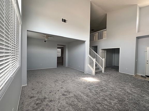 4th image of 8495 Syracuse St