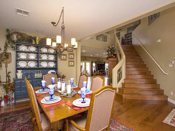 Formal Living/Dining Room