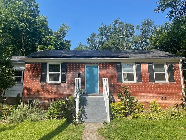 709 Elm Ave — Photo 1