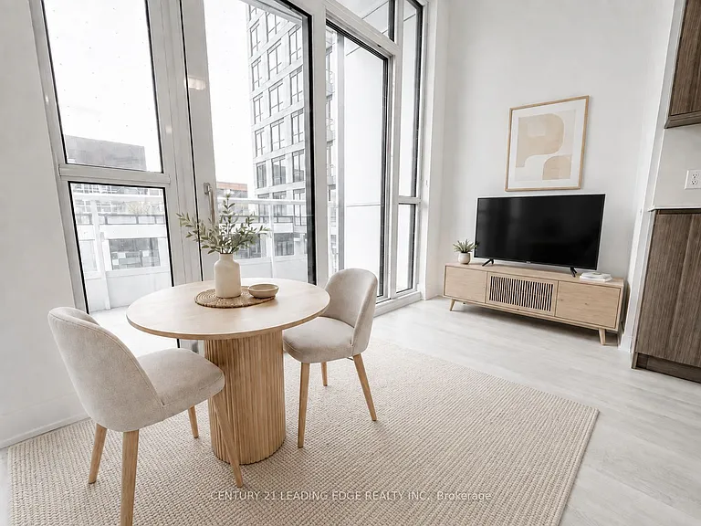 15 Richardson St #1207 — Photo 2