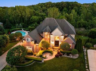 6600 Valley Forge Dr, Washington, MI