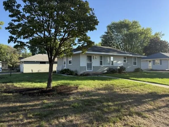7016 90th St S, Cottage Grove, MN 55016