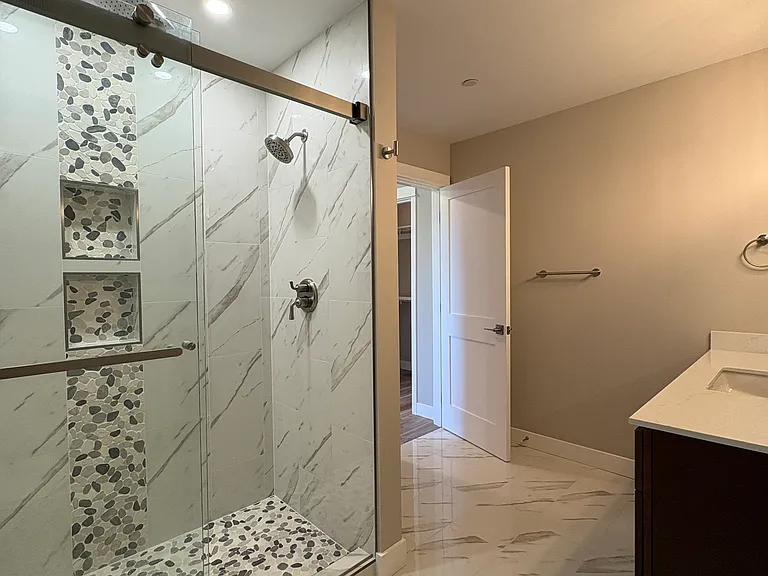 3623 Sussex Dr — Photo 8