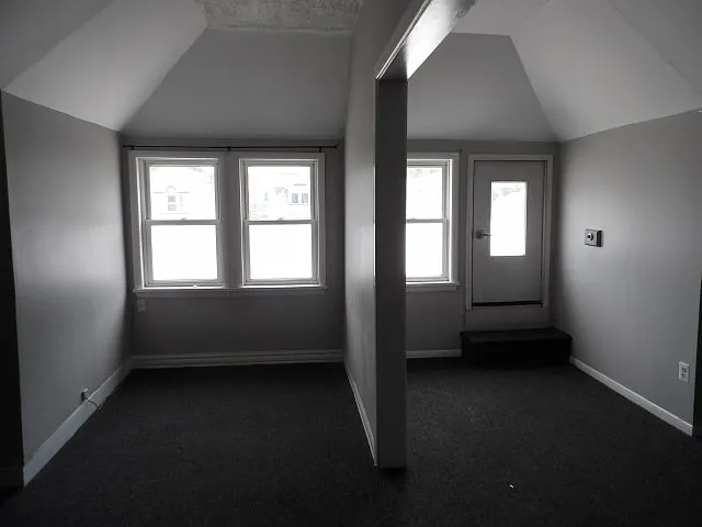 740 Elmwood Ave #2 — Photo 32