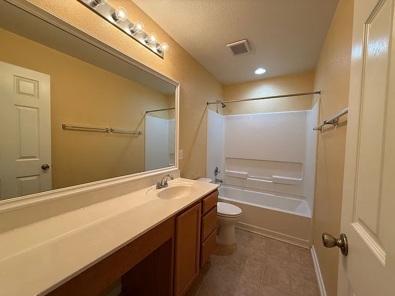 2250 Howry Dr — Photo 28