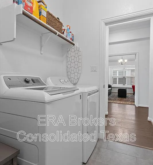 12215 Coronilla Bnd — Photo 32