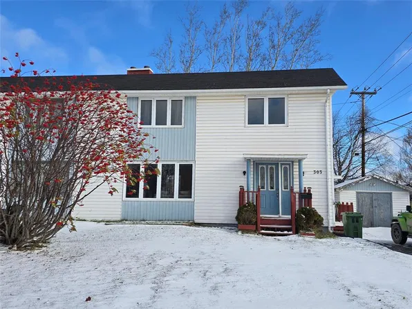 303 Carson Avenue, Labrador City, NL A2V2C4