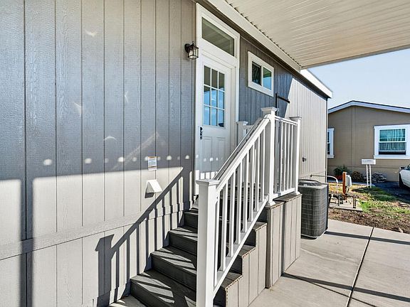 4th image of 770 Lincoln Avenue #81