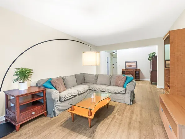 37-56 87th Street #4G, Jackson Heights, NY 11372