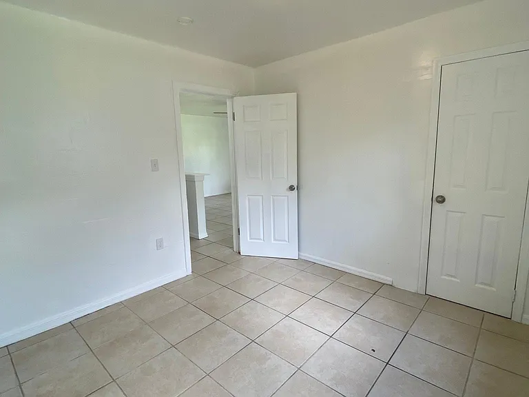 105 Desoto Ave — Photo 5