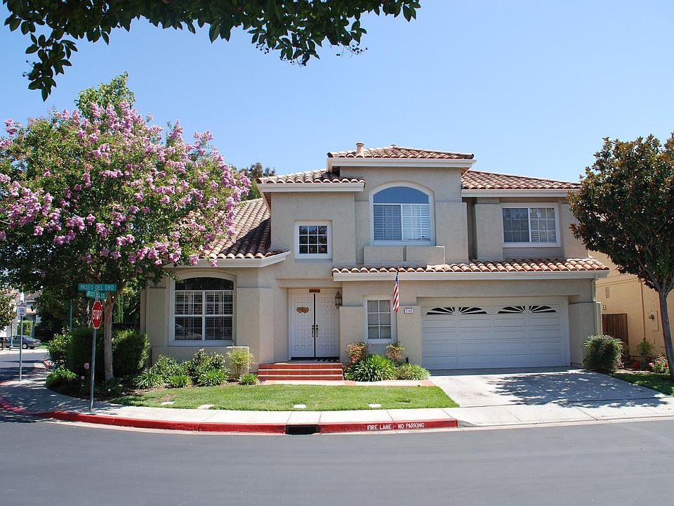 2102 Paseo Del Oro