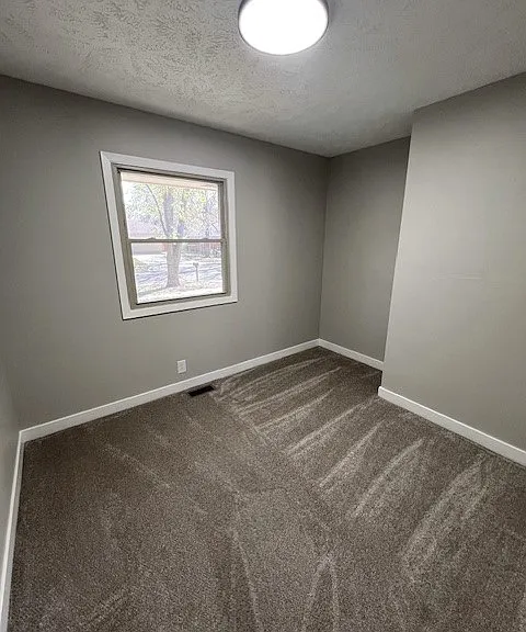 5240 Colby St — Photo 10