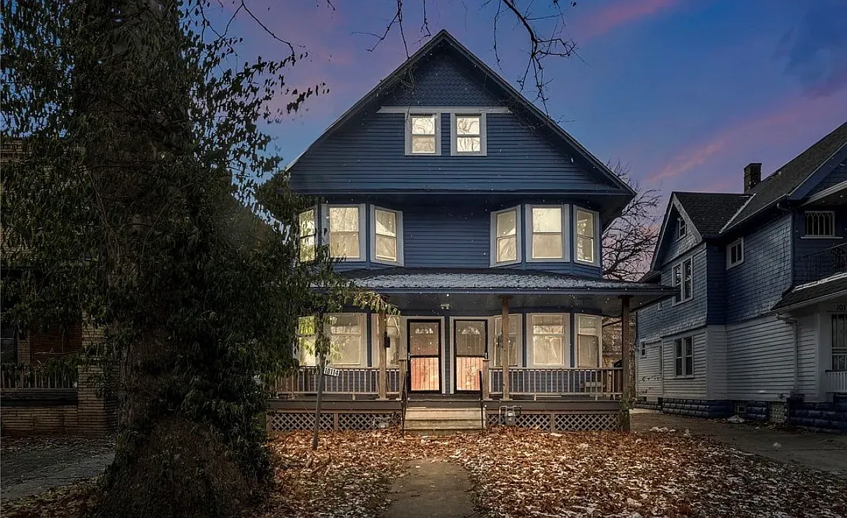 3 bed, $1,100 — Photo 1