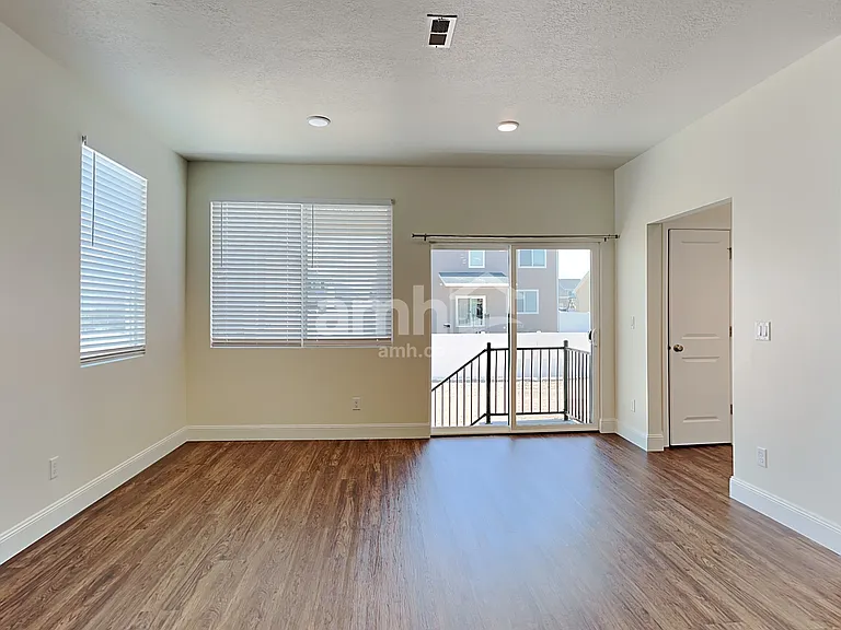 2635 W 3290 S — Photo 7