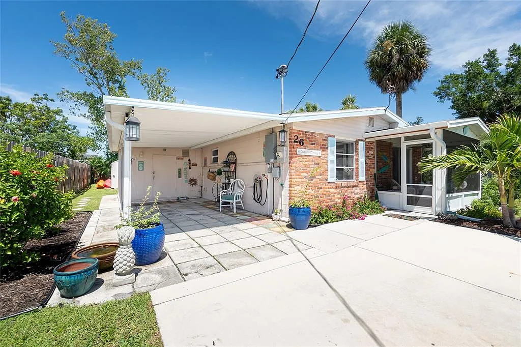 1 bed, 1.0 bath, 840 sqft, $2,300 — Photo 1