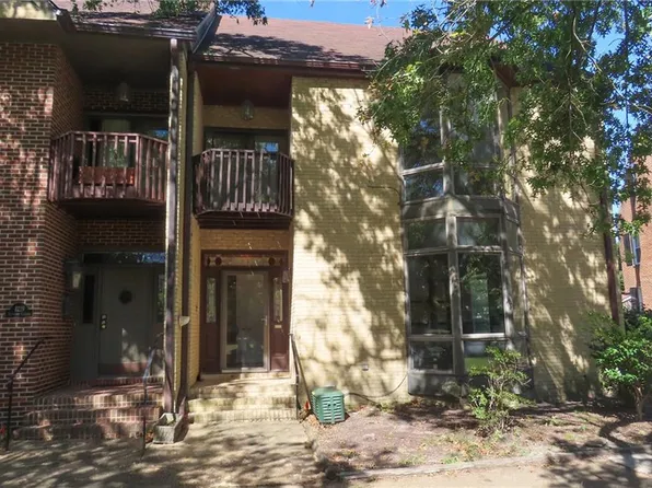 1233 Botetourt Gdns, Norfolk, VA 23517