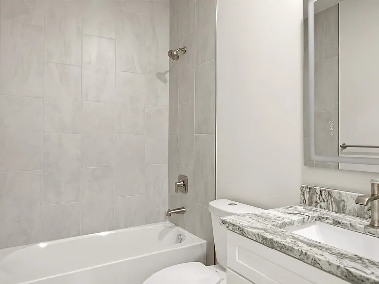3518 NE 21st Pl — Photo 22
