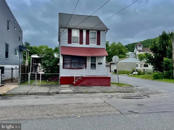 100 N John St, Girardville, PA 17935