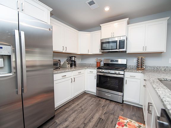 5th image of 524 Winding Meadow Ln