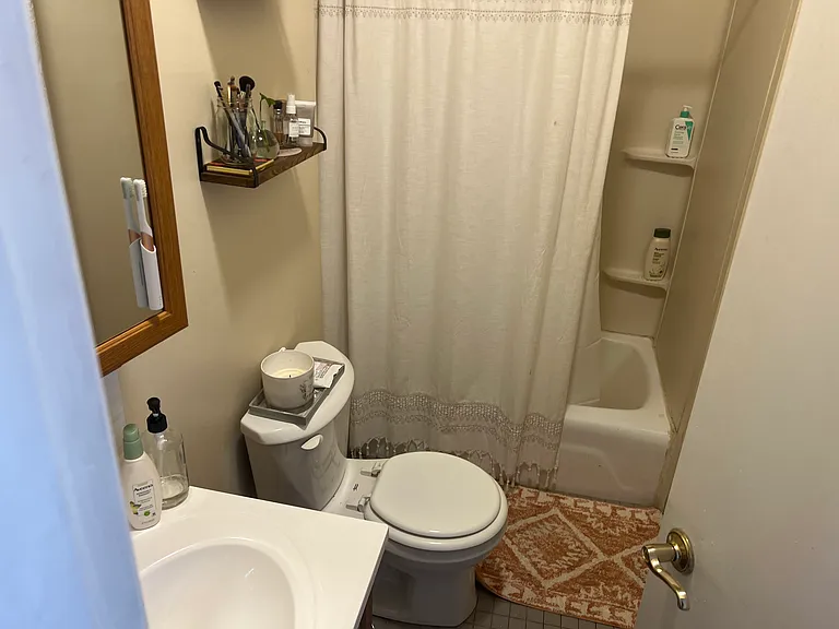 24 Phillips St #7 — Photo 8