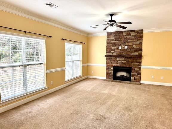 5th image of 975 Watermark Dr