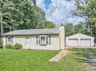 1106 Pin Oak Dr, Mahomet, IL 61853