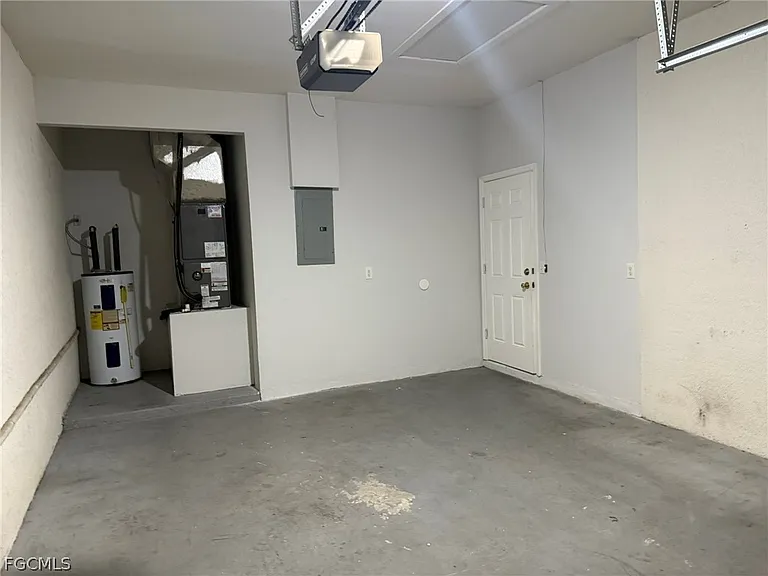 102 Cultural Park Blvd S — Photo 16